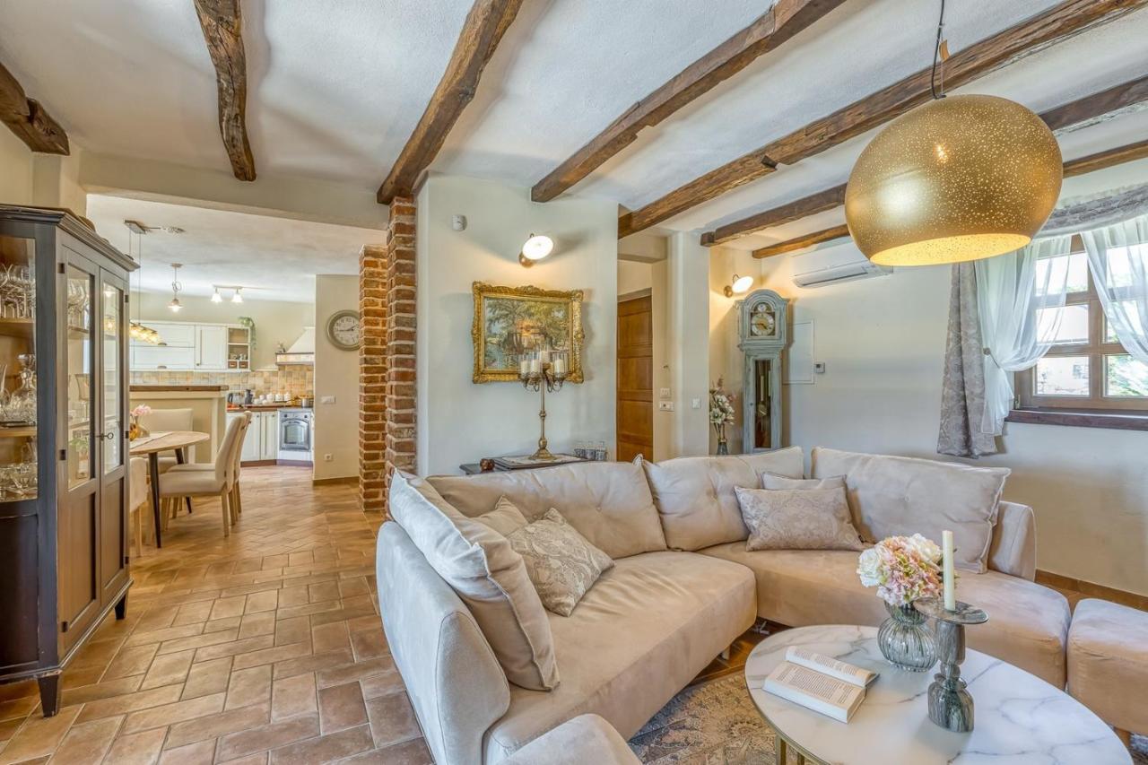 Villa Santolina Baderna ภายนอก รูปภาพ